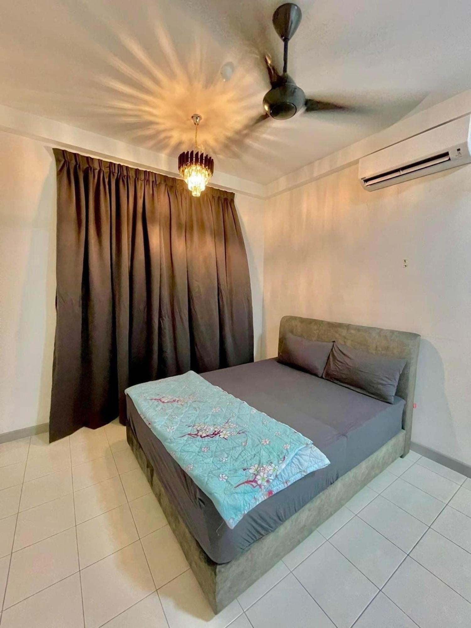 4 Bedroom Seaview Ladang Tanjung Apartment -Smz Homestay Kuala Terengganu Eksteriør billede